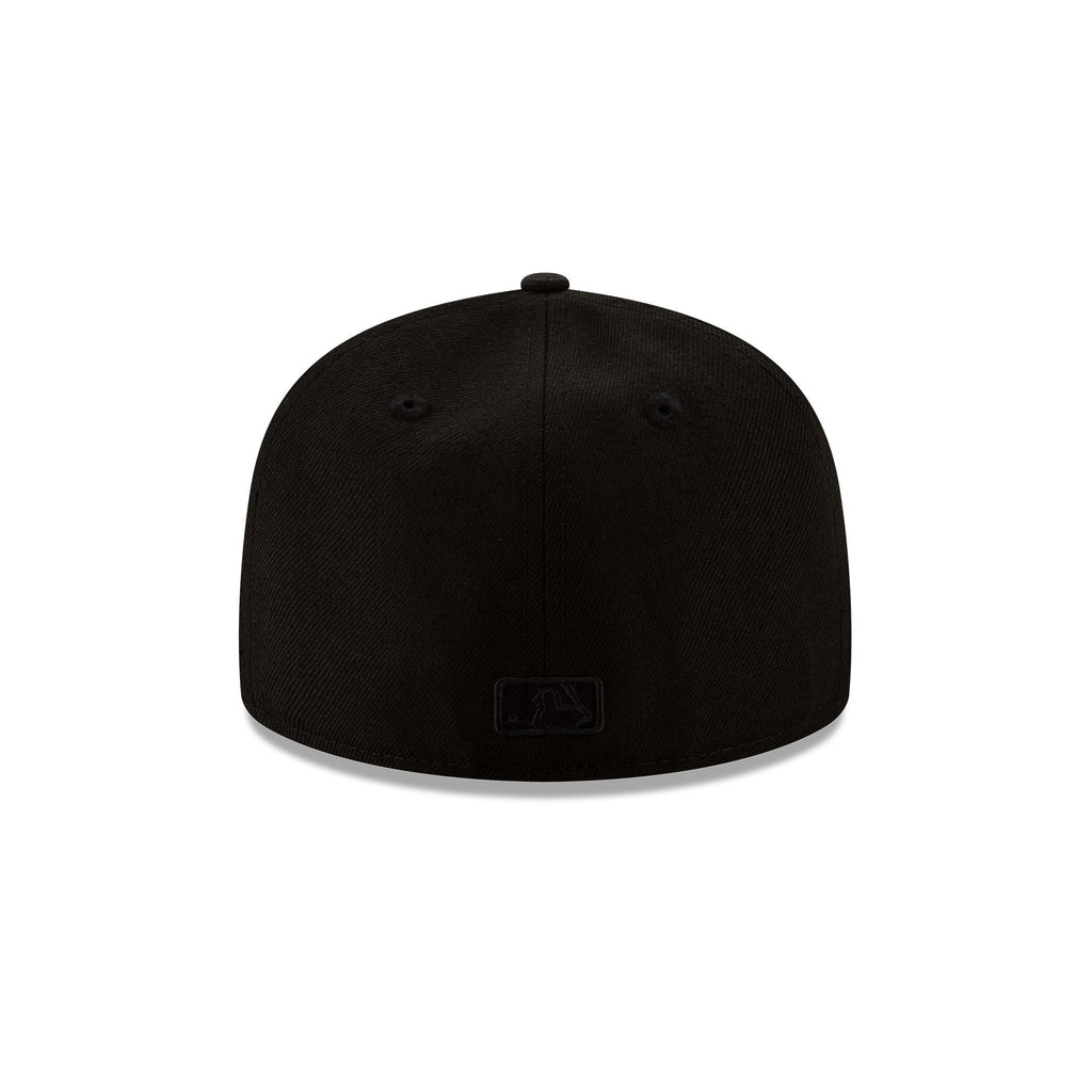 Milwaukee Brewers Black on Black 59FIFTY Fitted Hat