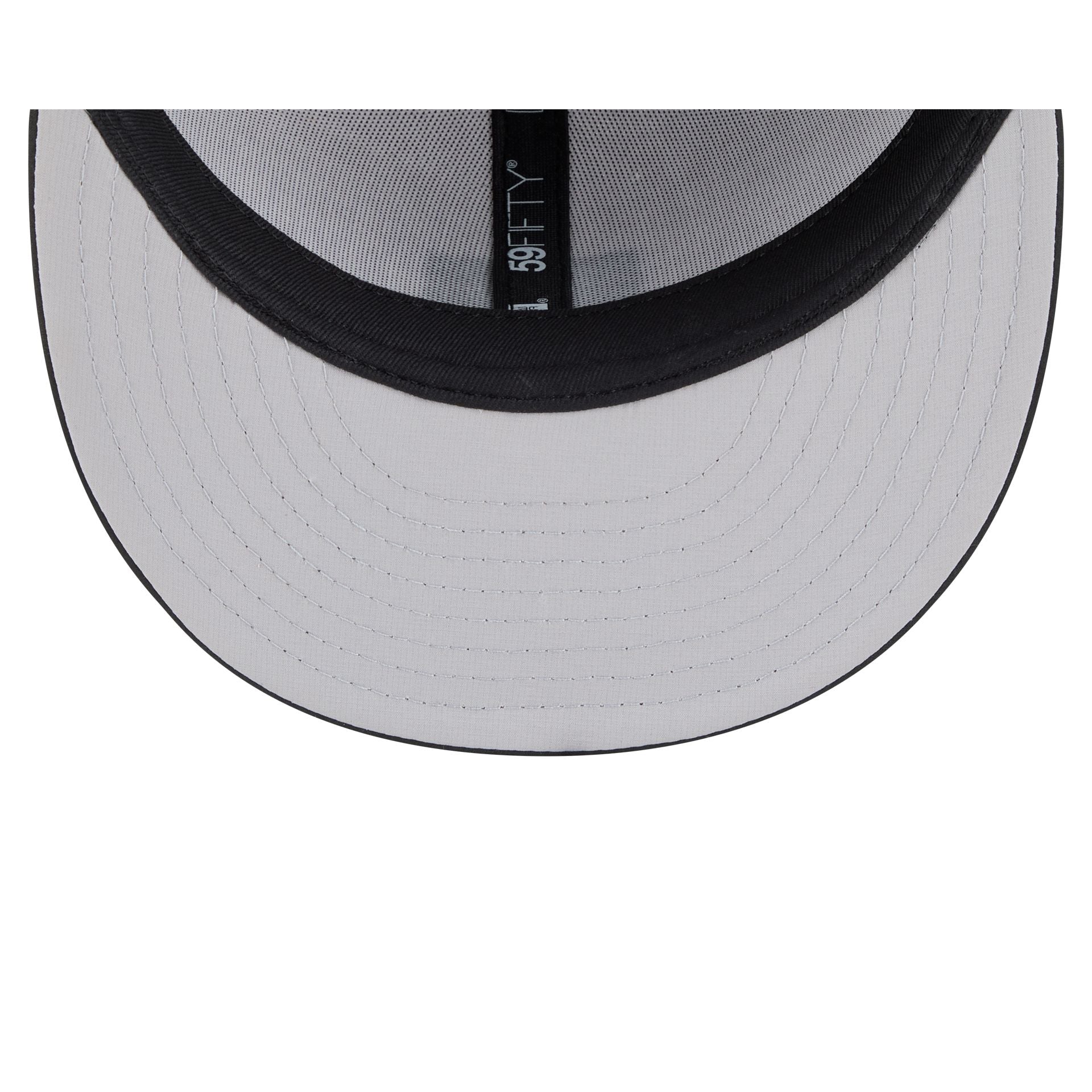 Atlanta Braves 2026 Clubhouse Black & White 59FIFTY Fitted Hat